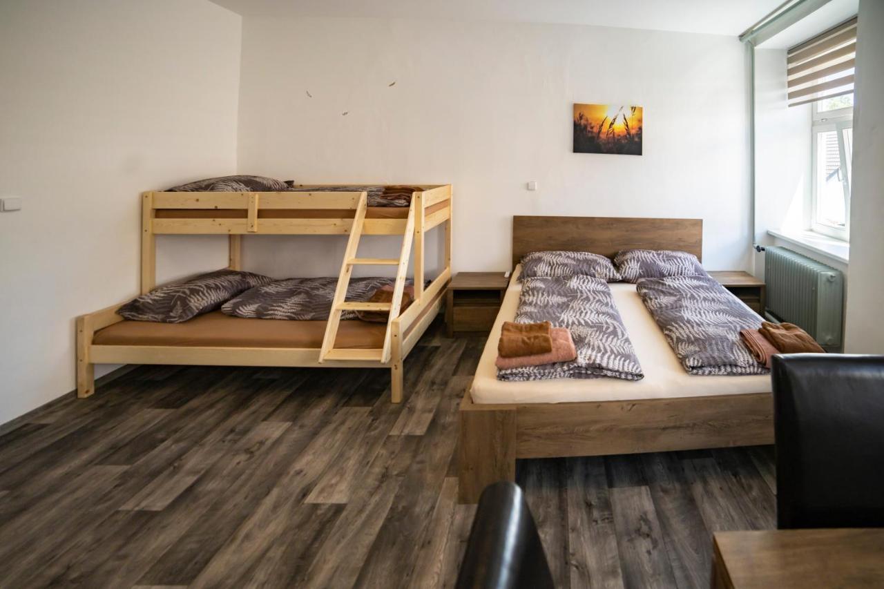 Apartmany Nezarka A Privatni Wellness Jindrichuv Hradec Exterior photo